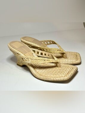 Dolce Vita Woven Straw Heel Thong Sandals - Size 6